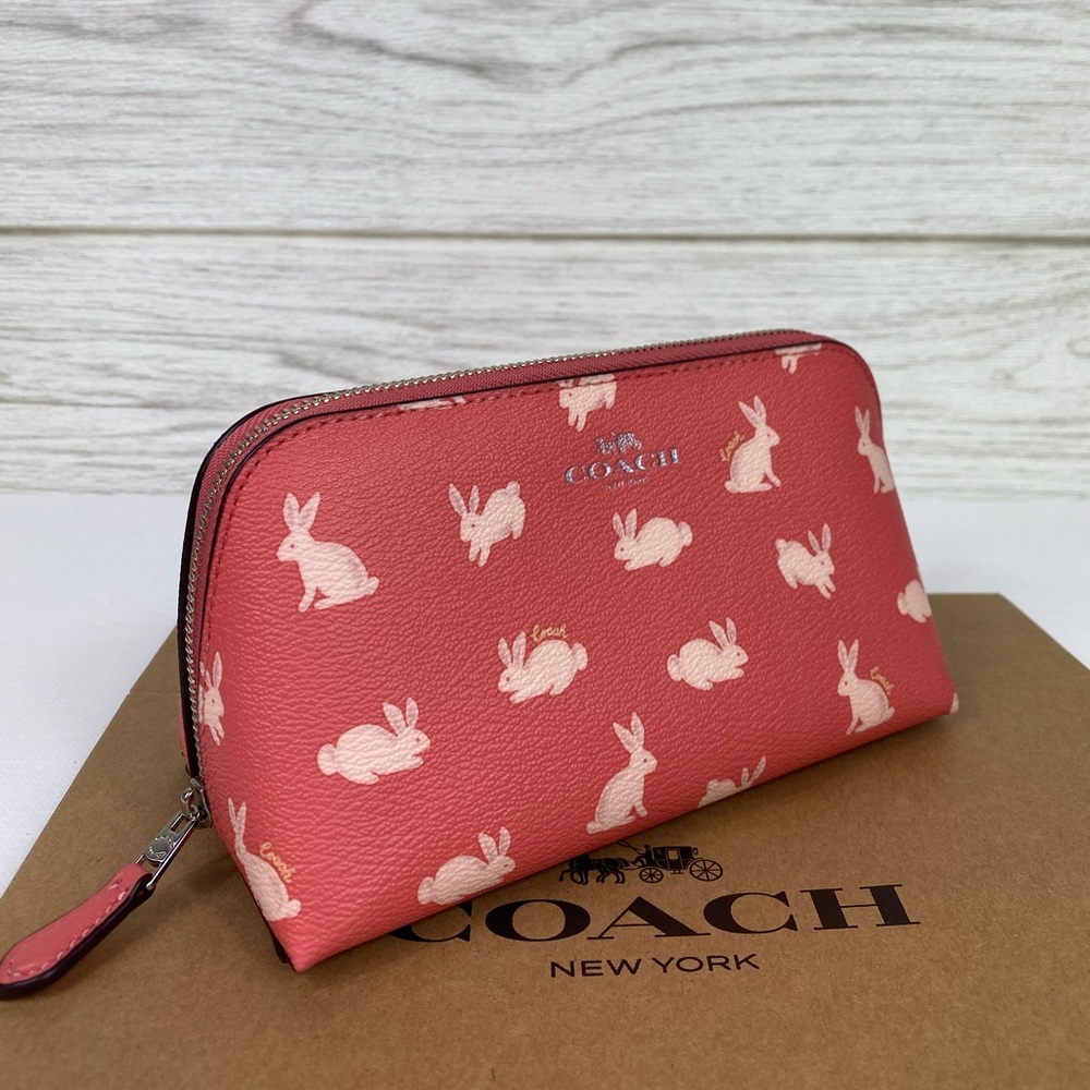 🐰Coach Cosmetic Case With Bunny Script - Picture 3 of 8
